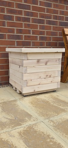 Handcrafted solid wood - handcrafted, garden