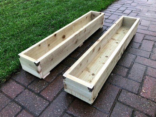 Rustic wooden patio - 2,