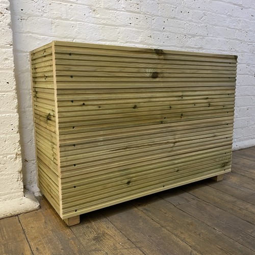Large tall decking patio - decking,